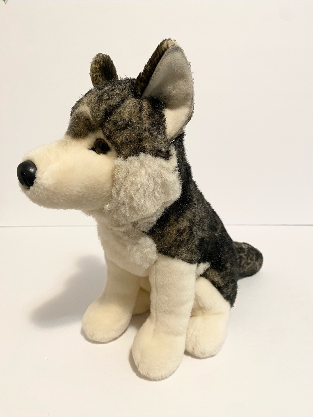 Douglas Toys Bass Pro Shops Husky Dog Plush 11” Stuffed Animal Puppy Timber Wolf